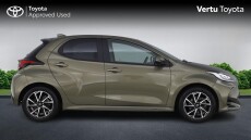 Toyota Yaris 1.5 Hybrid Design 5dr CVT Hybrid Hatchback